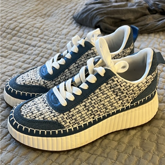 Women’s persephone sneakers universal threads size 6.5 - Picture 1 of 3